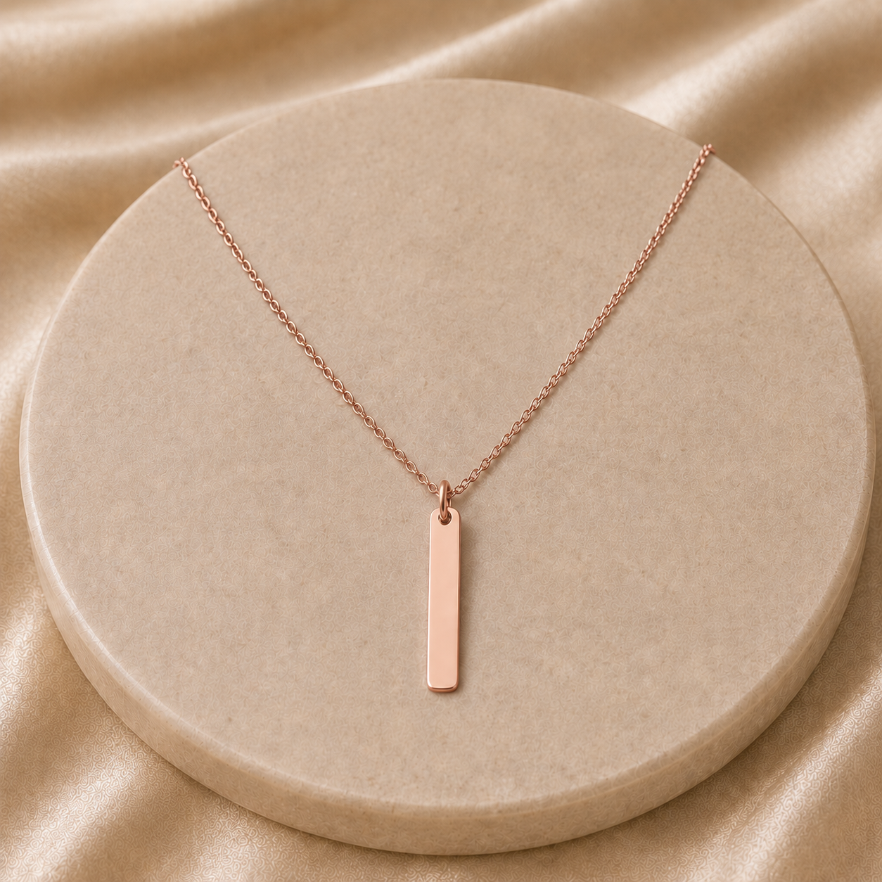 Personalisierte Bar Halskette – Vertikale Gravurplatte in Gold, Roségold & Silber