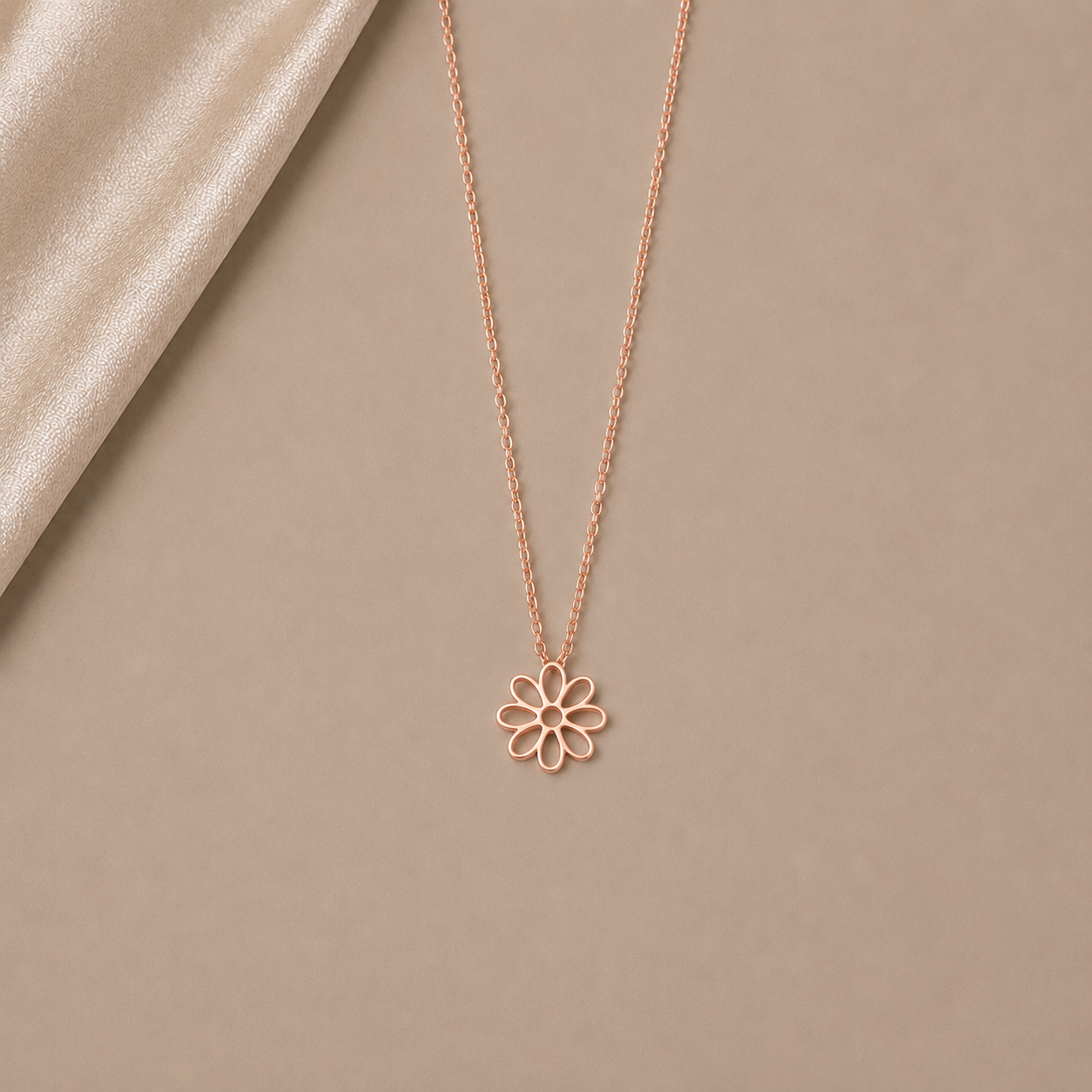 Célinor Bloom – Florale Halskette in Gold, Rosegold & Silber