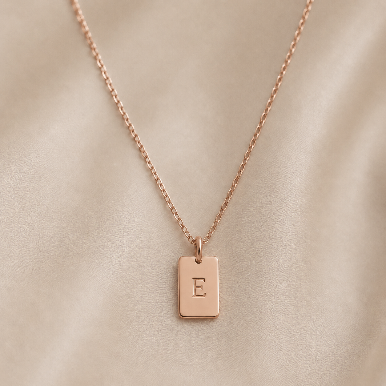 Célinor Eterna - Halskette – Minimalistische Initialenkette mit deinem Buchstaben
